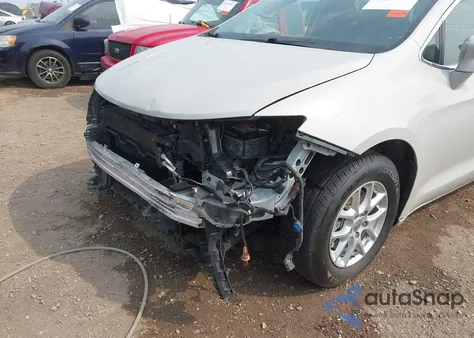 2021 Chrysler Pacifica Touring L z USA, uszkodzony, nr VIN 2C4RC1BG4MR584509